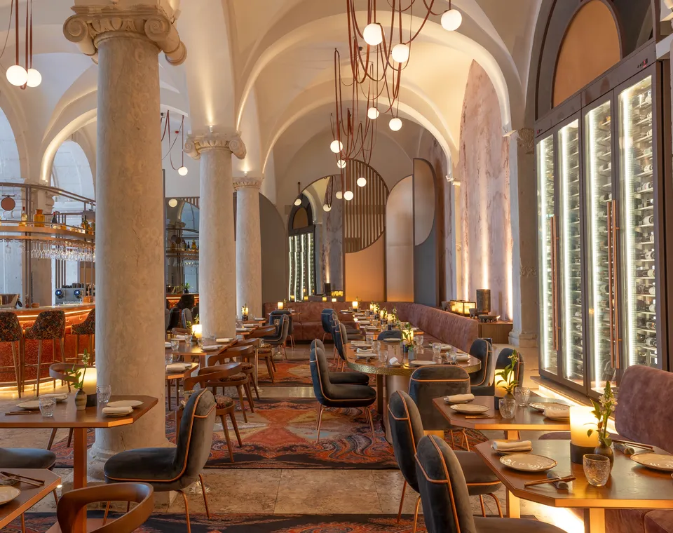 Capítulo Restaurante & Bar Capítulo Restaurante & Bar